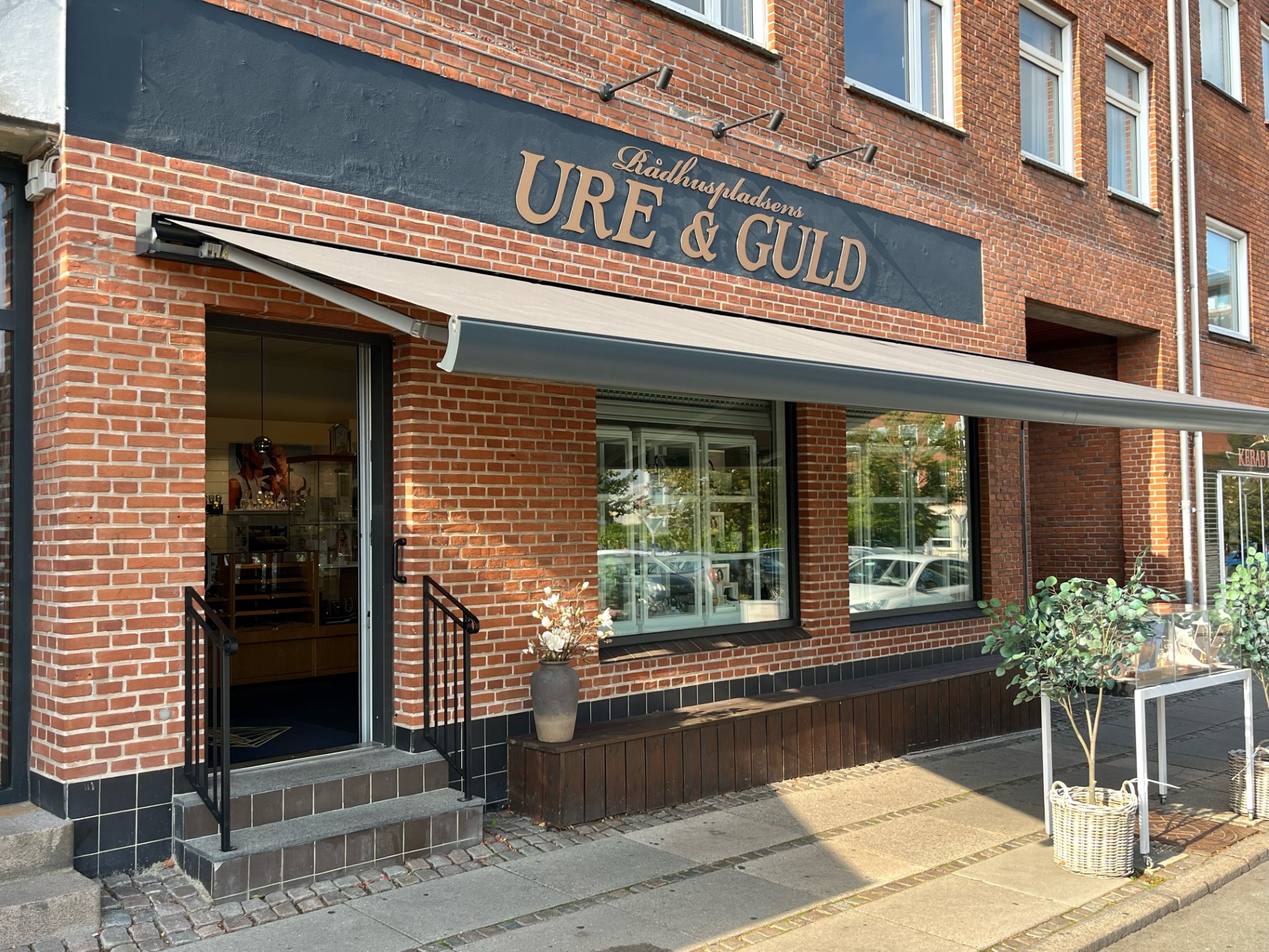 Rådhuspladsens Ure og Guld i Slagelse- Business Slagelse - Sammen er du ...